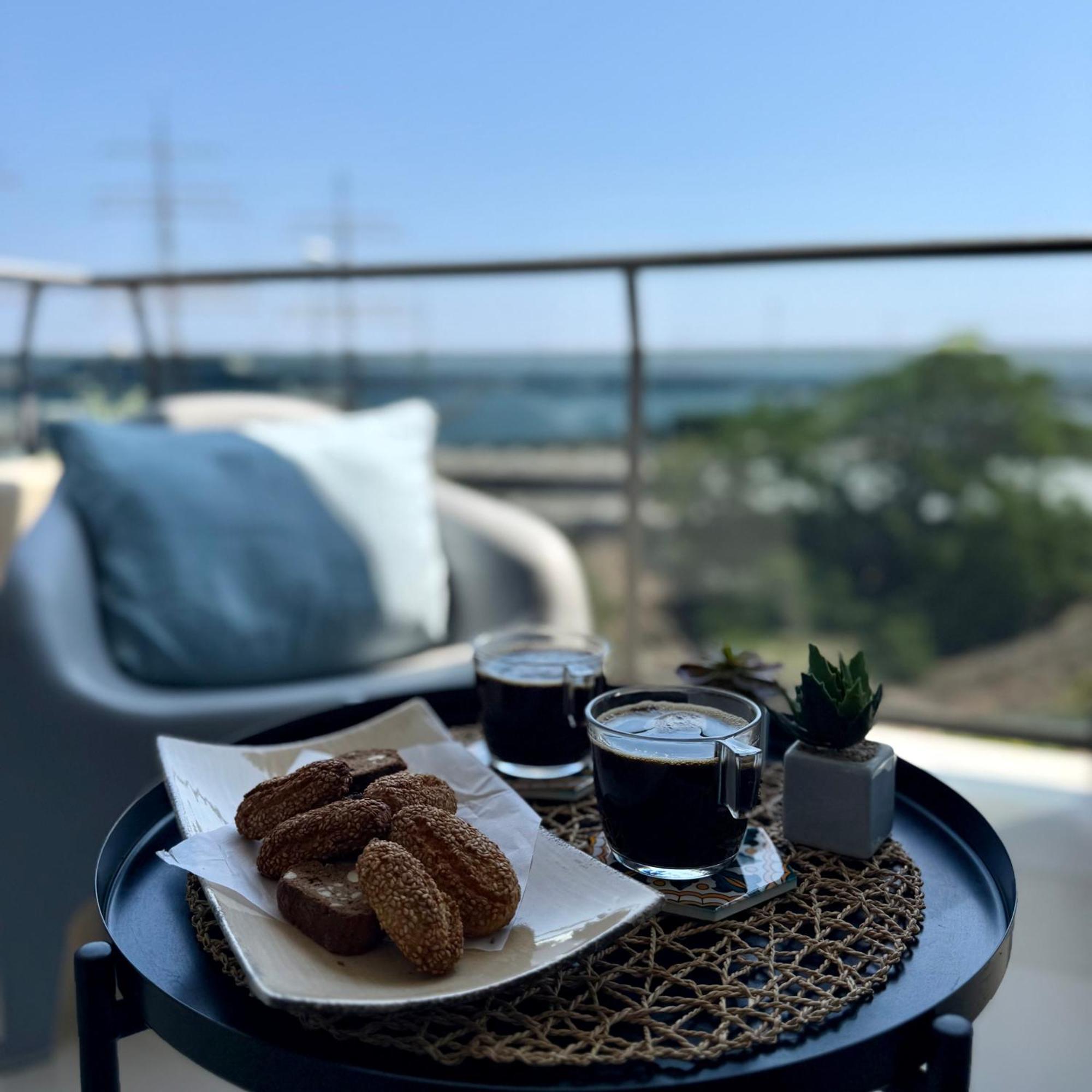 Couette-café Location10 3*